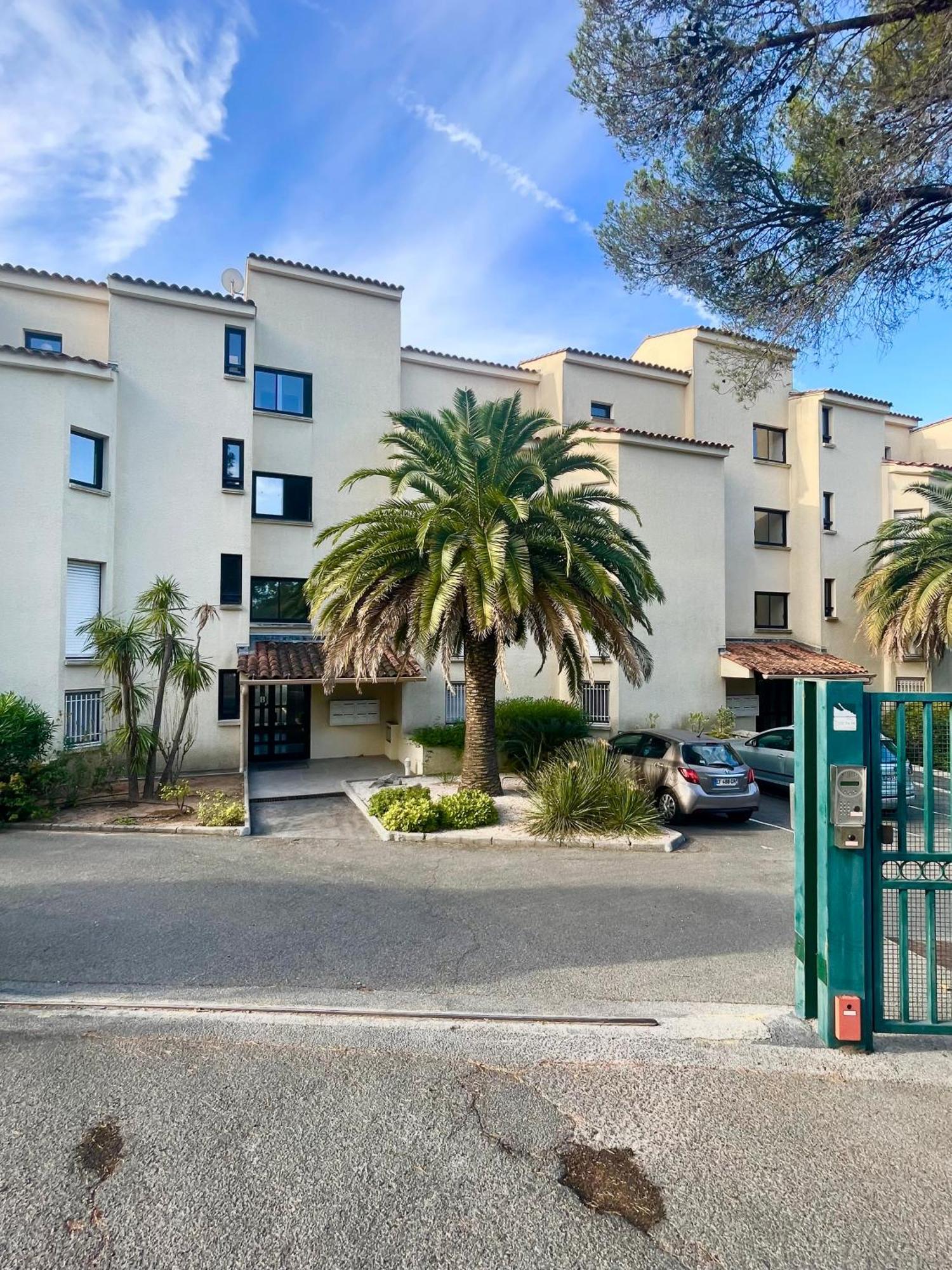 Appartement Plage Et Nature Saint-Raphaël エクステリア 写真